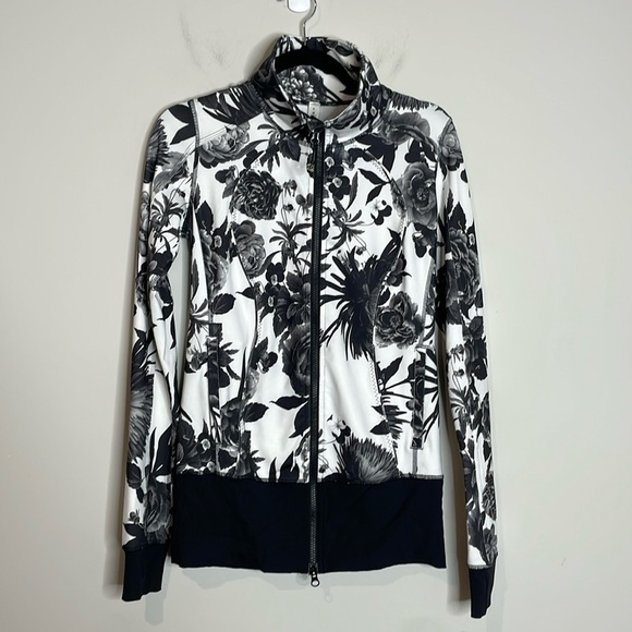 lululemon athletica Jackets & Blazers - Lululemon | Women’s Nice Asana Jacket in Brisk Bloom Size 6